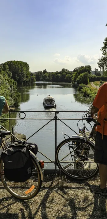 La Voie Bleue vers Pontailler-sur-Saône