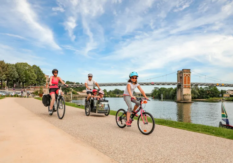 Balade à vélo sur La Voie Bleue