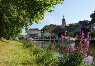 Port-sur-Saône, a pretty parish by the Saône