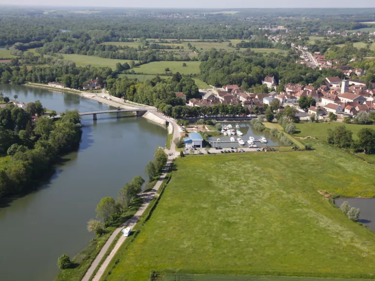 Pontailler-sur-Saône, on its island in the Saône