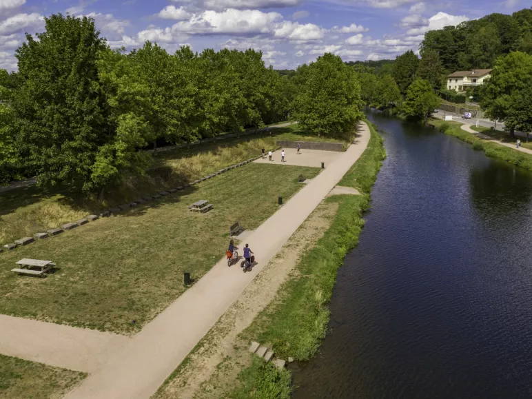 La Voie Bleue on the Canal des Vosges